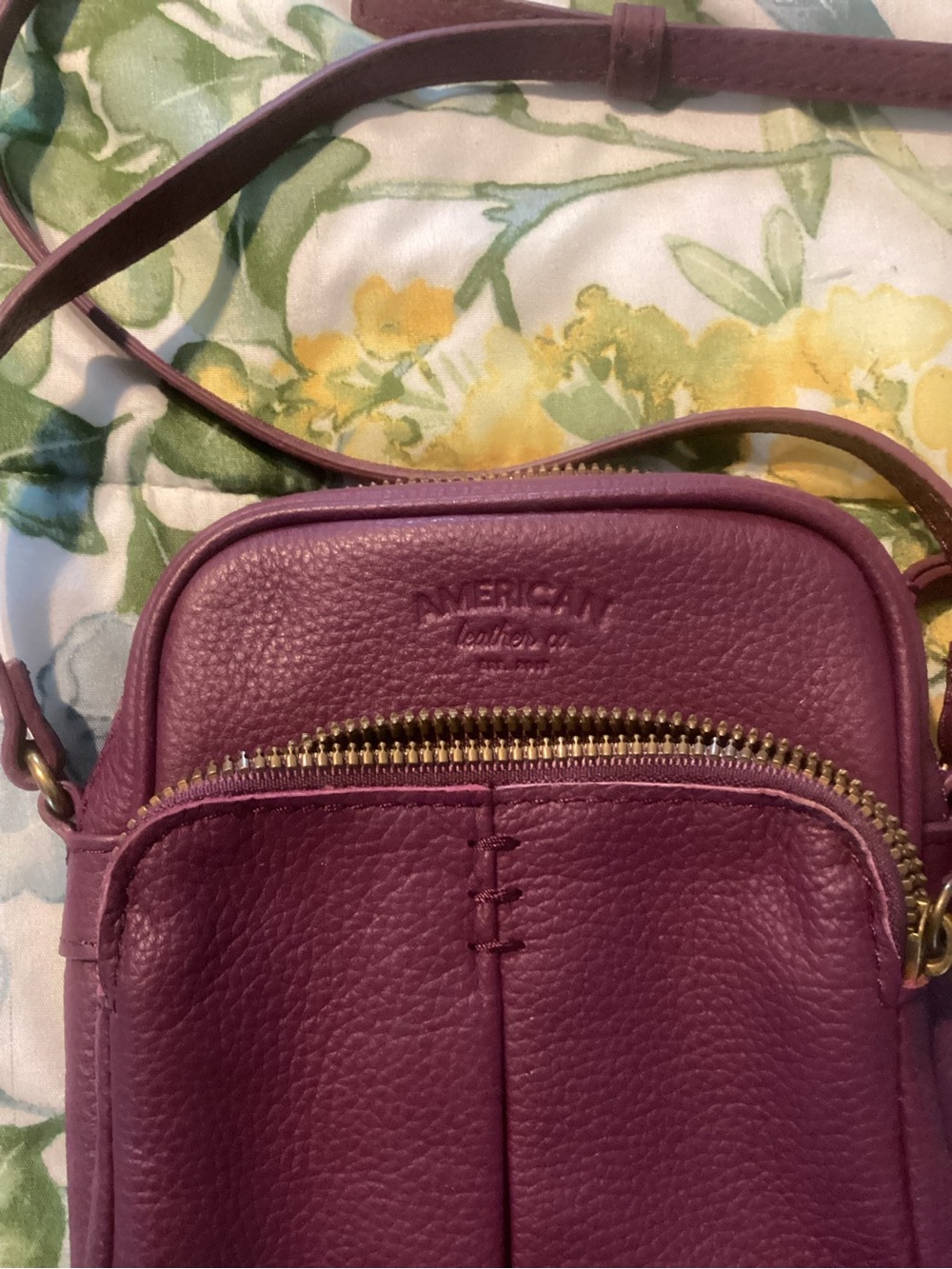 American Leather Co Plum Pebbled Leather Phone Crossbody Bag - Picture 2 of 5